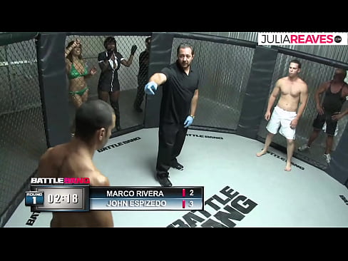 ❤️ Ο Ultimate Fighter γαμάει ένα κορίτσι αμέσως μετά από έναν αγώνα στο ρινγκ ❤ Πόρνο ❤